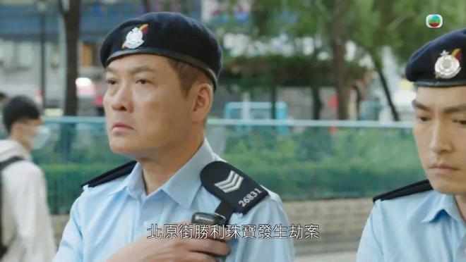 TVB男星遗作首播，一出场就被袁伟豪击中，网友直呼心疼插图2